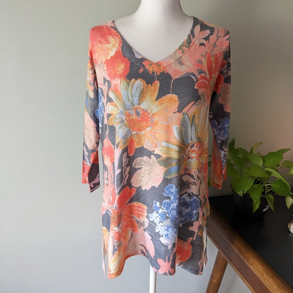 Soft Surroundings Soft Floral Vneck 3/4 Sleeve Tunic Sweater Womens XS Loose 153